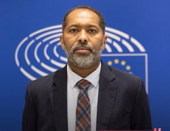 خالد عمر يوسف